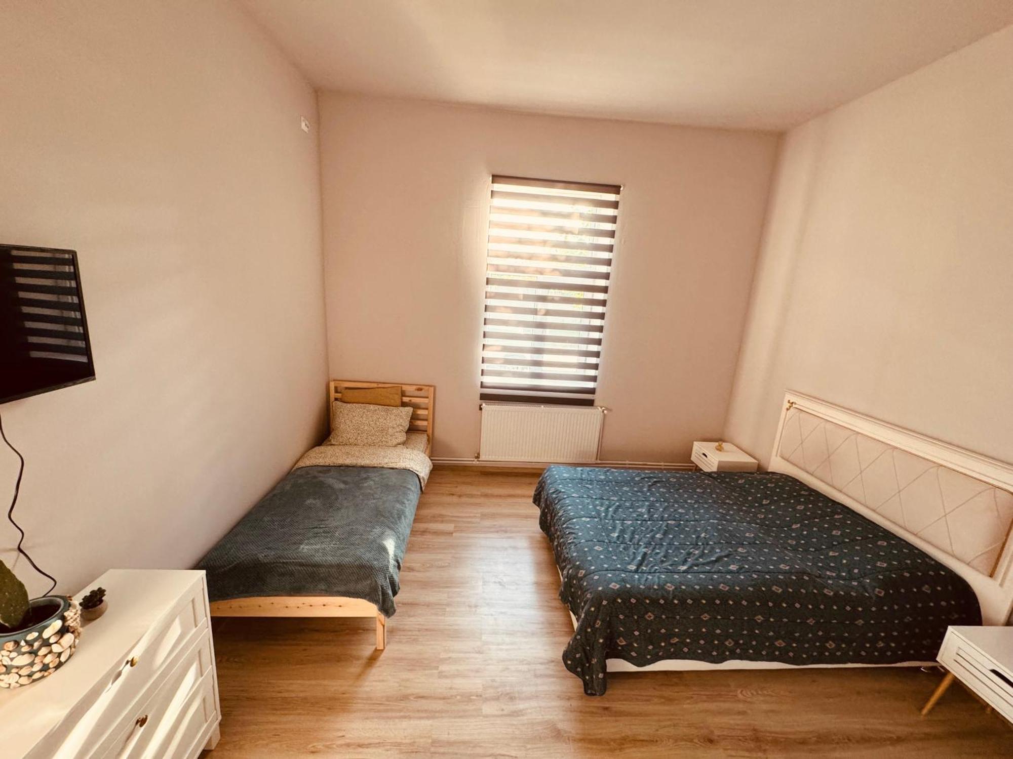 Serbian House Timişoara Buitenkant foto